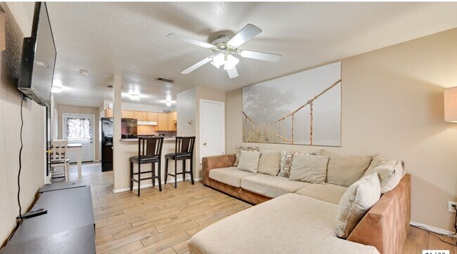 Building Photo - 4203 Deek Dr