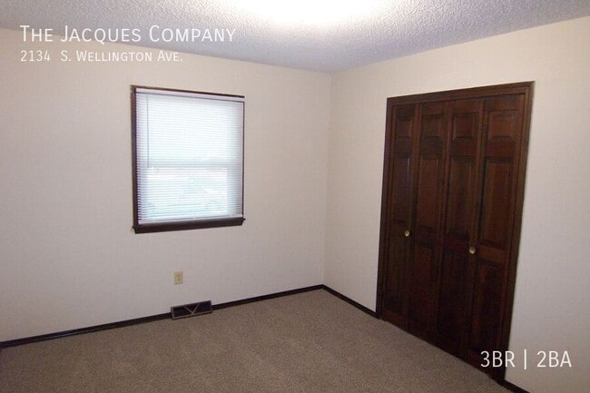 Building Photo - 2134 S Wellington Ave