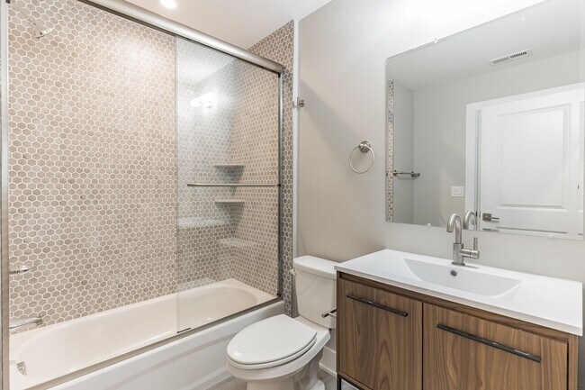 Building Photo - 1609 Ogden St