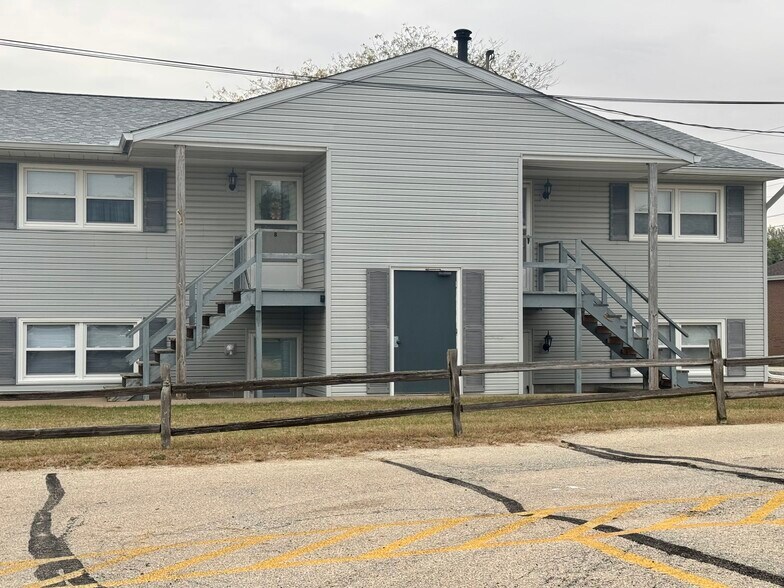 Primary Photo - 104 E 9th Ave