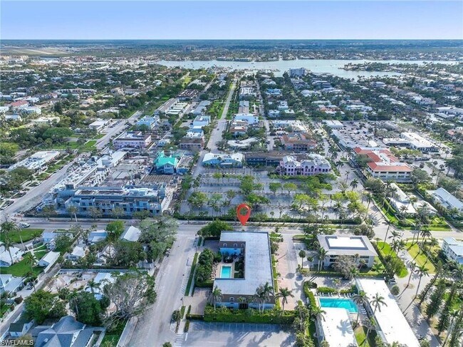 Building Photo - 1222 Gordon Dr