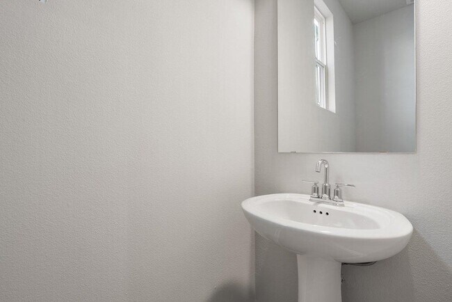 Building Photo - 2209 Grenache Dr