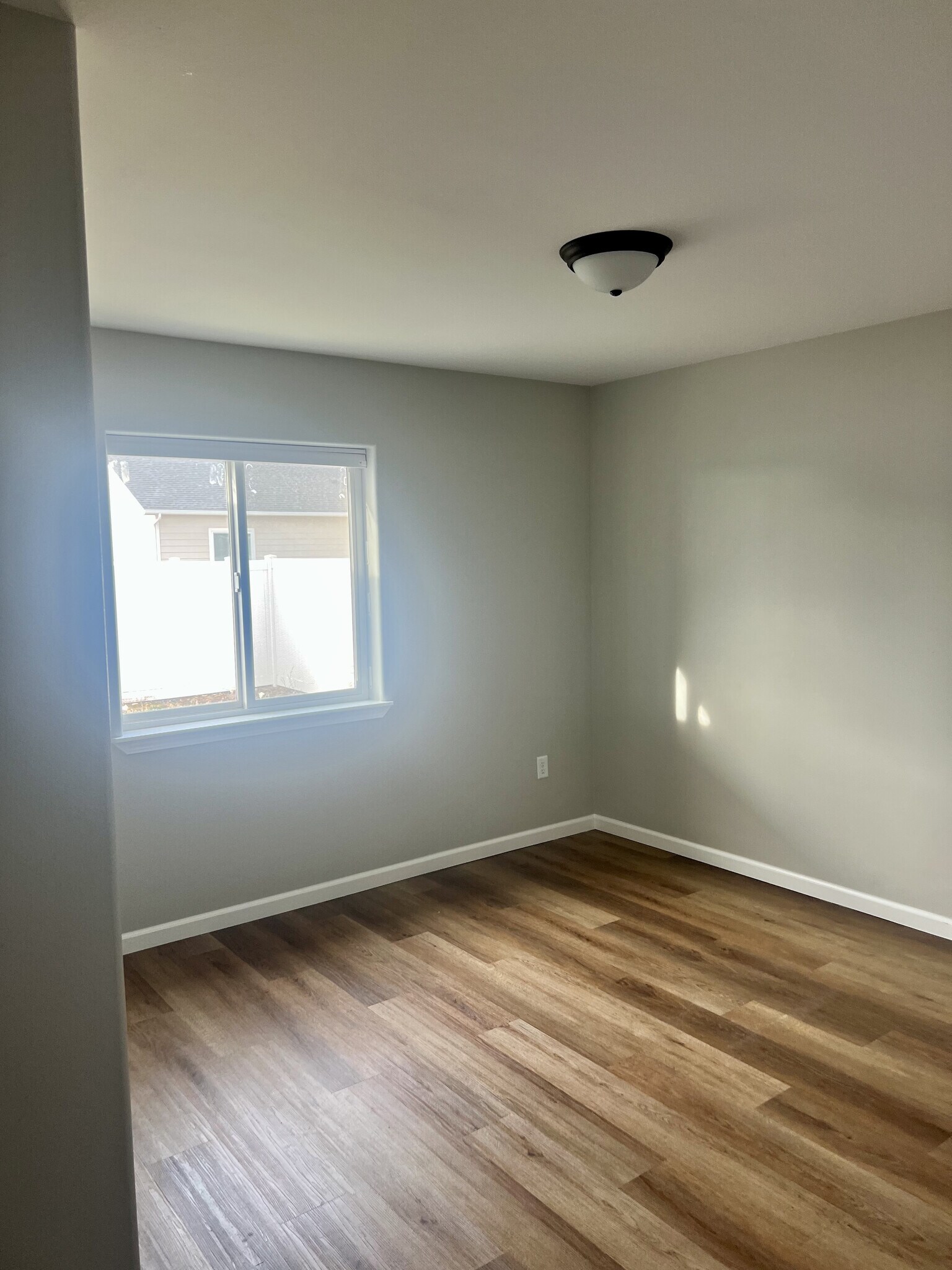 Building Photo - 2393 Pacific St