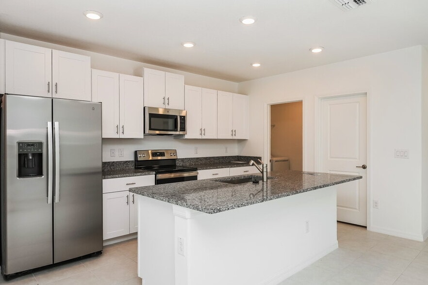 Building Photo - 17954 Blissful Stars Dr