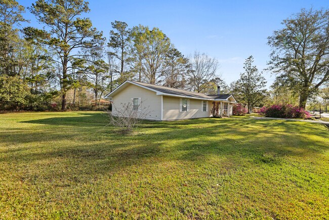 Building Photo - 380 Barringer Dr