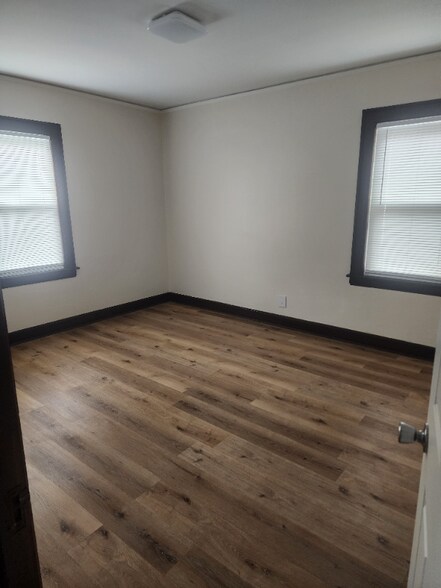 Building Photo - 17147 Santa Rosa Dr