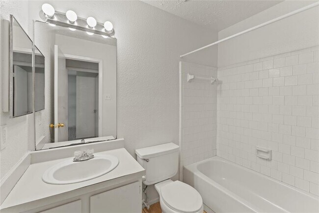 Building Photo - 4510 Tylergate Dr