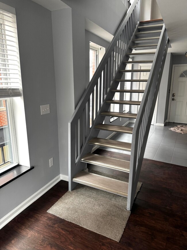 Building Photo - 133 Walton St