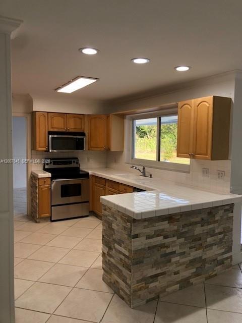 Building Photo - 7090 SW 62nd St