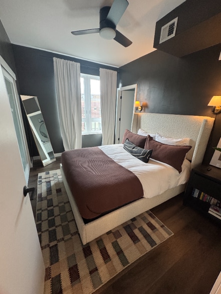 Building Photo - 2120 N Downing St