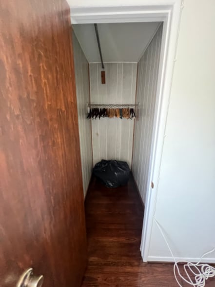 Building Photo - 16521 Normandie Ave