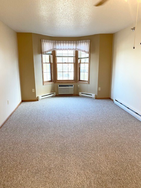 Building Photo - Sheridan House