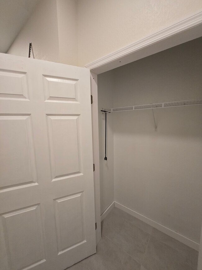 Building Photo - 1 Bed / 1.5 Bath – Magnolia Place