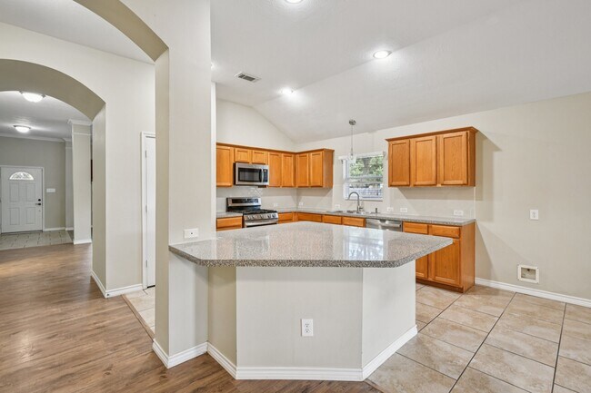 Building Photo - 3026 Sunset Park Dr