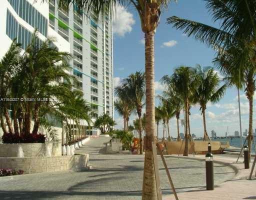 Building Photo - 335 S Biscayne Blvd