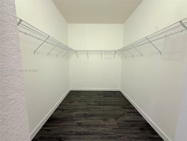 Building Photo - 4228 SW 166th Ct