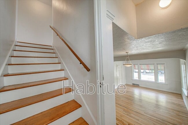 Building Photo - 1110 N 8th St