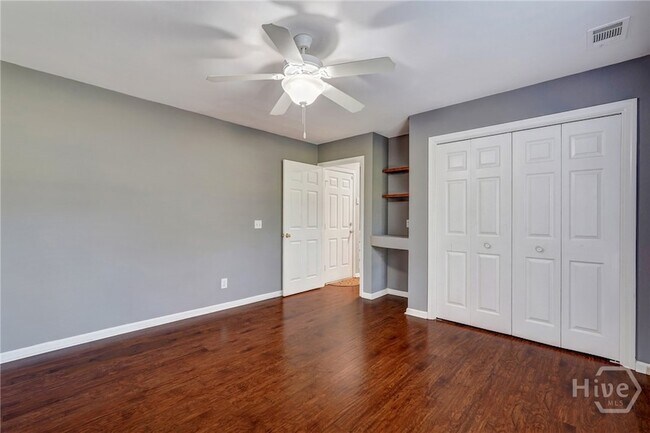 Building Photo - 41 Jerico Trl
