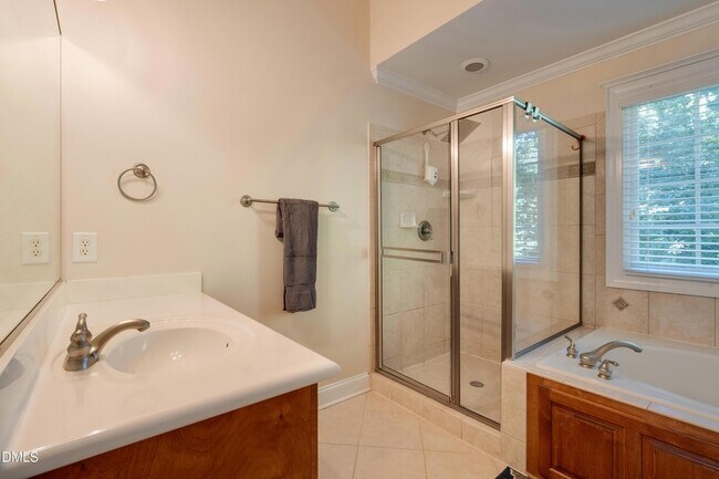 Building Photo - 117 Buckhurst Dr