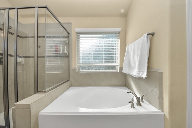 Building Photo - 3414 Hawkins Glen Ln