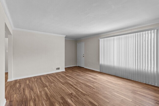 Building Photo - Charming University City Home in a Prime Location