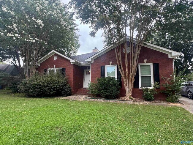 Primary Photo - 2629 Quarter Ln SE
