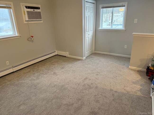 Building Photo - 369 Collington Dr