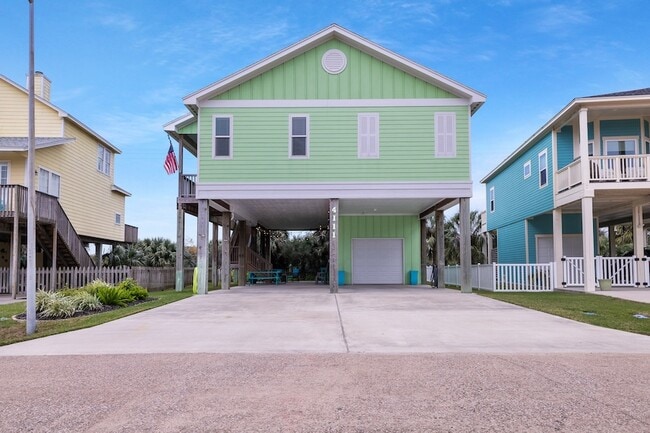 Building Photo - 4111 Isla Del Sol Dr