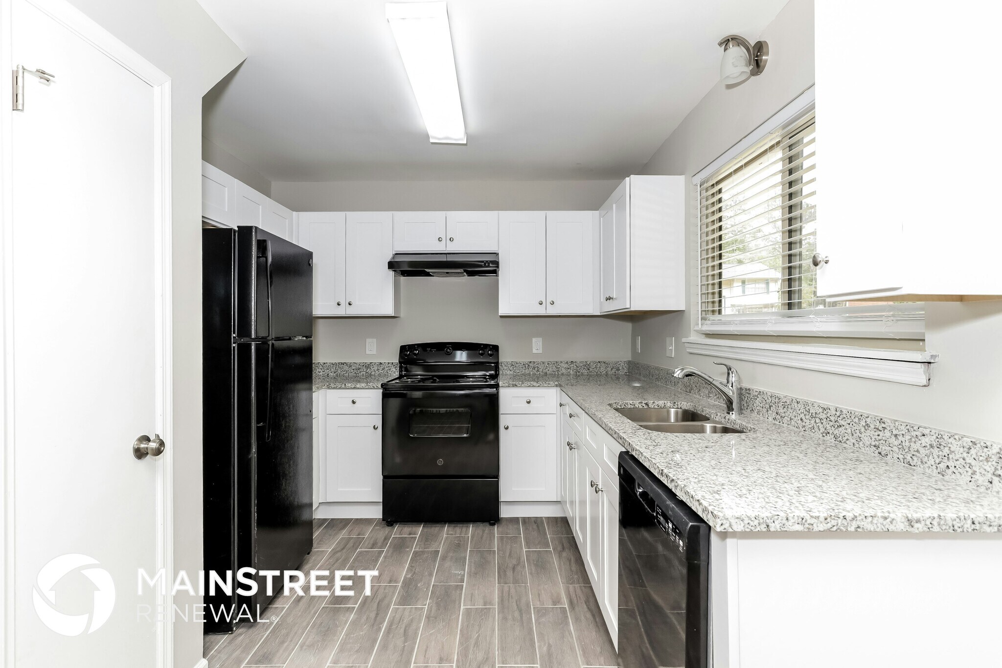 Building Photo - 6310 Beethoven Cir