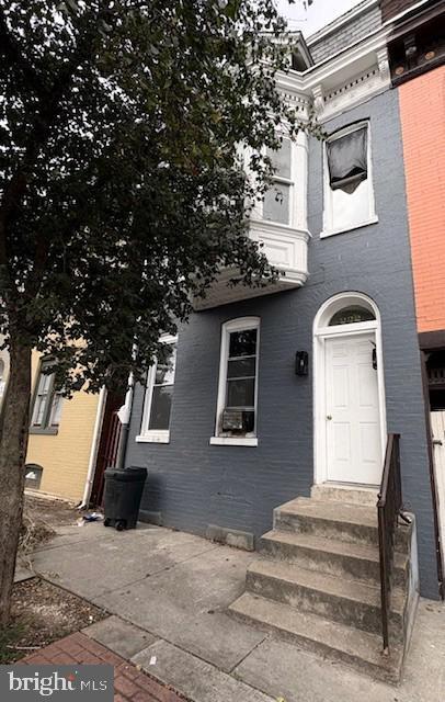Building Photo - 222 S Pine St