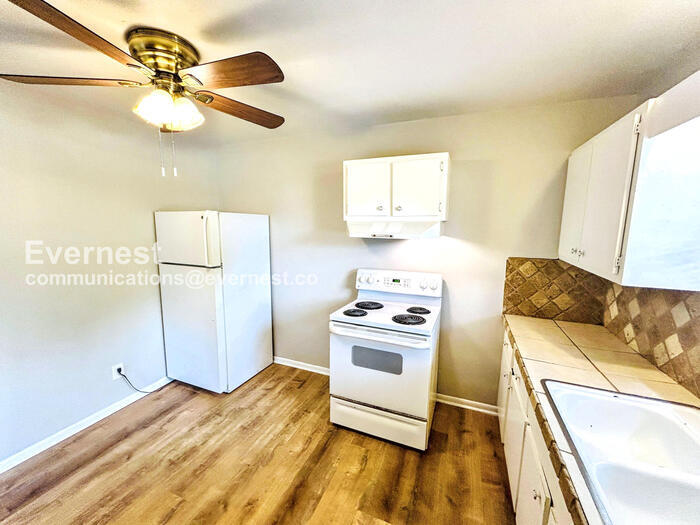 Building Photo - 10546 106th Ave N