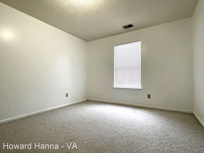 Building Photo - 3 br, 2.5 bath House - 627 Sail Fish Quay