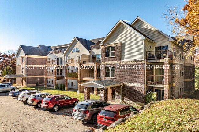 Building Photo - 1609 N Thompson Dr