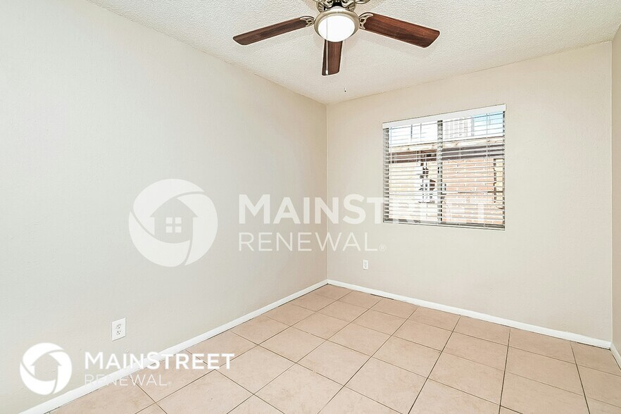 Building Photo - 854 W Calle Matus