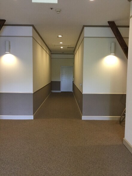 3rd Floor Hallway - 714 Buchanan St