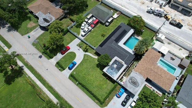 Building Photo - 5021 SW 29th Terrace