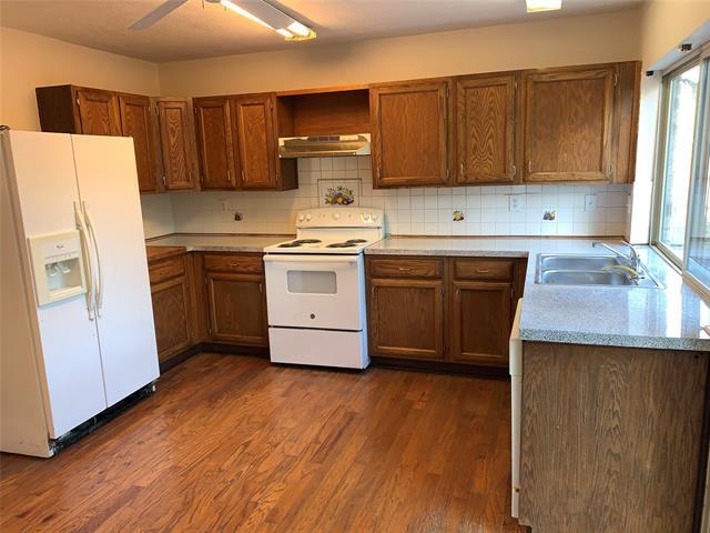 Building Photo - 1605 Spanish Trail