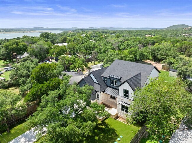 Building Photo - 14804 Arrowhead Dr