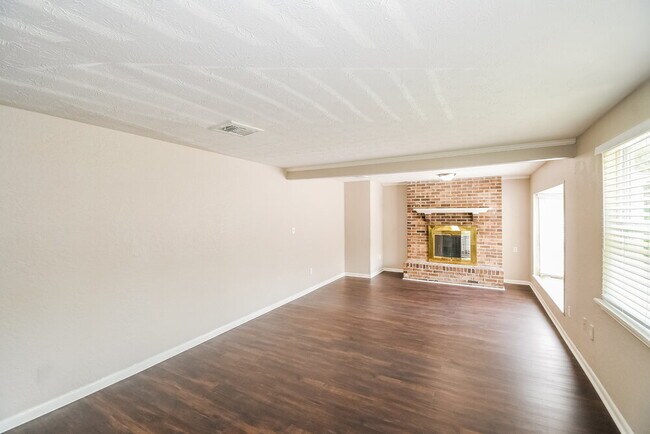 Building Photo - 7563 Patrice Ct