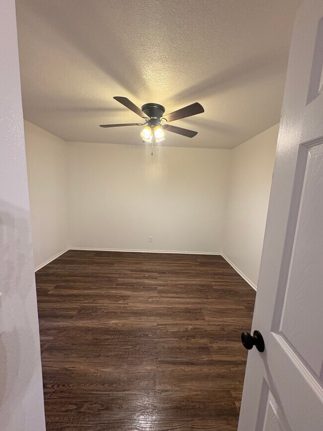 Building Photo - 4507 Coronado Ave