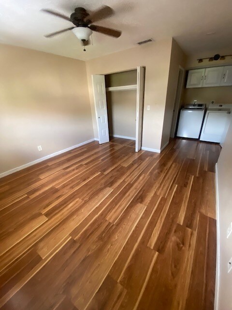 Building Photo - 3334 Ottawa Cir