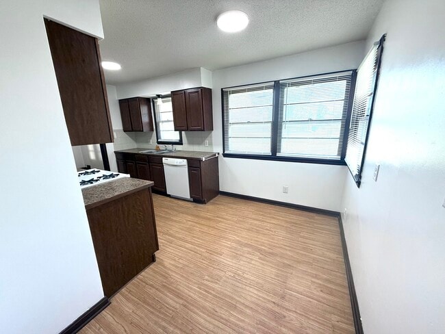 Building Photo - 2111 W 24th St N