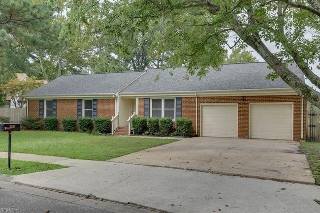 Building Photo - 2637 N Elizabeth Harbor Dr
