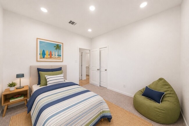 Building Photo - 27439 Sunterra Village Dr