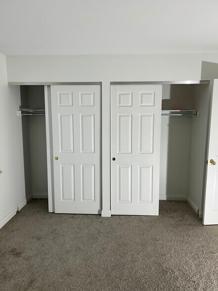 Building Photo - 35 Edgebrooke Dr