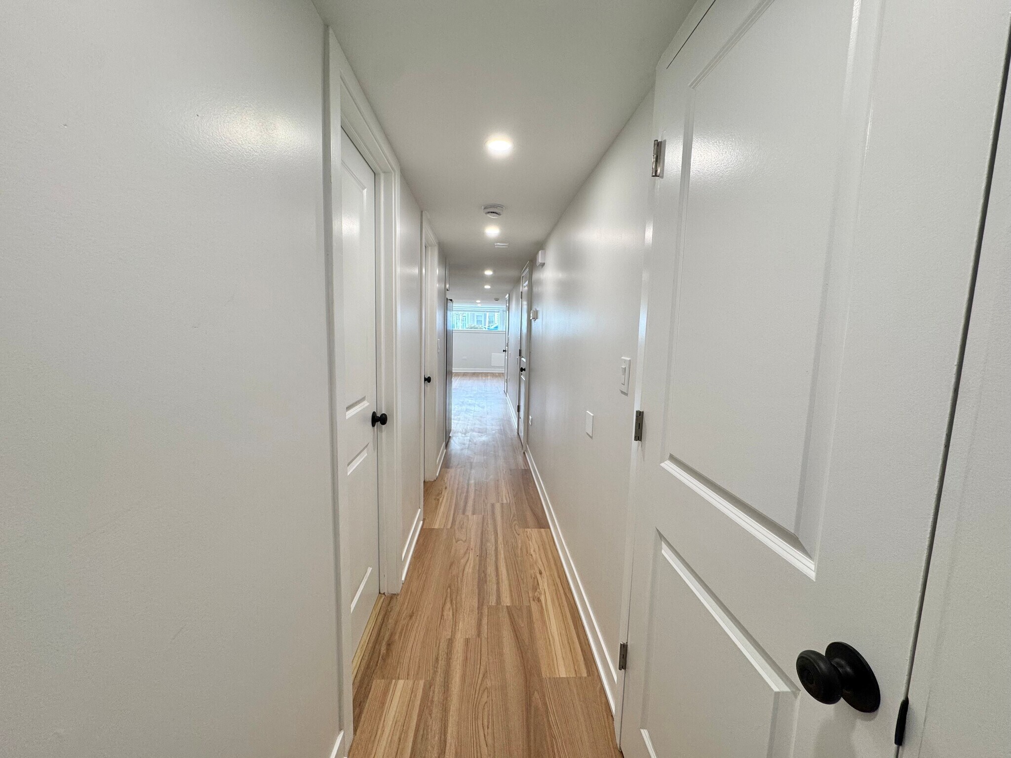 Building Photo - 4816 W Henderson St