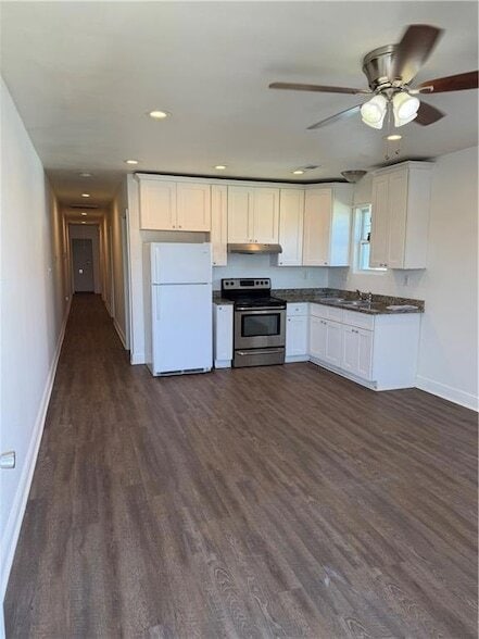 Building Photo - 3308 Clematis St