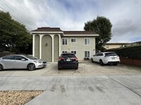 Building Photo - 4679 Cherokee Ave