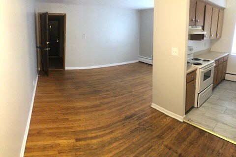 Building Photo - 4811 Cadieux Rd