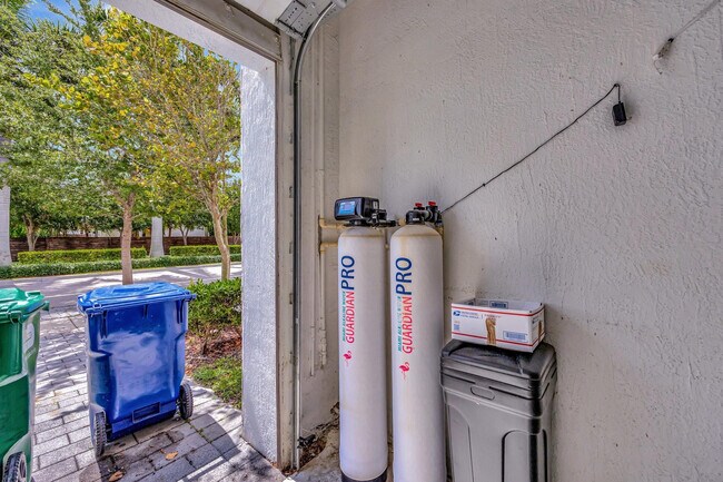 Building Photo - 17624 SW 149th Pl